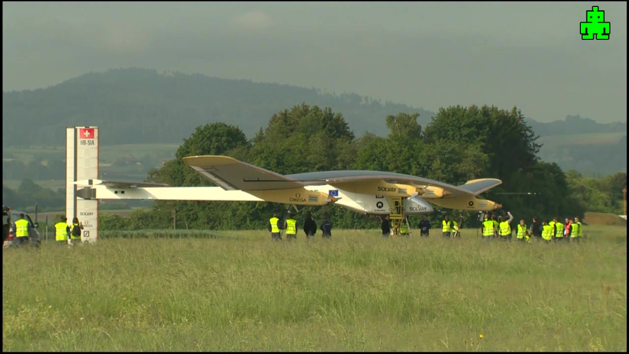Перелет самолета Solar Impulse HB-SIA из Payerne (Швейцария) в Брюссель